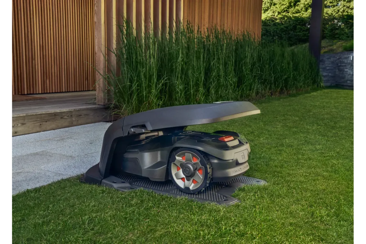 Garaj de protecție Automower® 305, 310, 310 Mark II, 315, 315 Mark II, 315X, 405X, 415X — imaginea 1 din 5