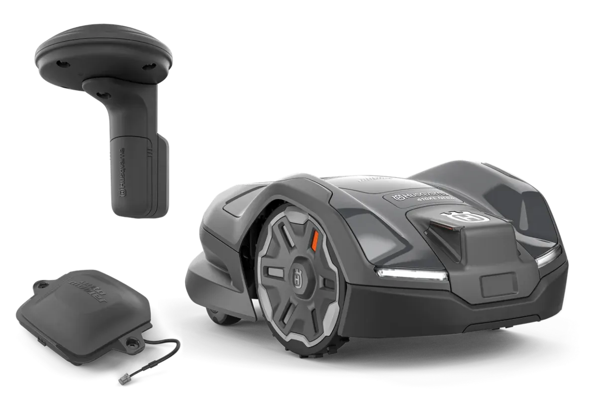 PACHET: Husqvarna Automower® 410XE NERA + stație de referință + modul EPOS
